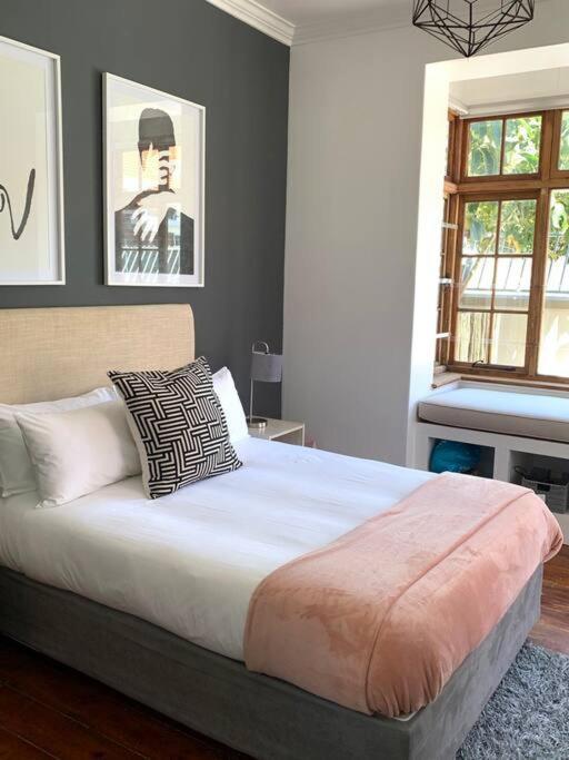 1-Bedroom Sea Point Gem - Perfect Location! Kapsztad Zewnętrze zdjęcie