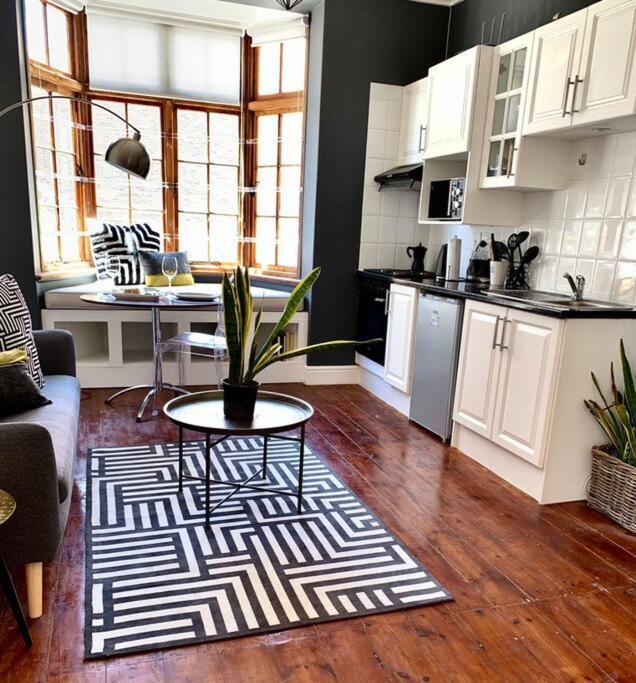 1-Bedroom Sea Point Gem - Perfect Location! Kapsztad Zewnętrze zdjęcie